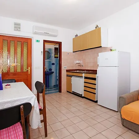 Apartment Studio Prizba 12648c Blato (Korcula)