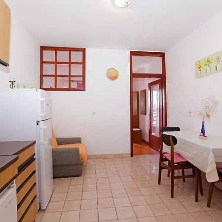 Studio Prizba 12648c Apartment